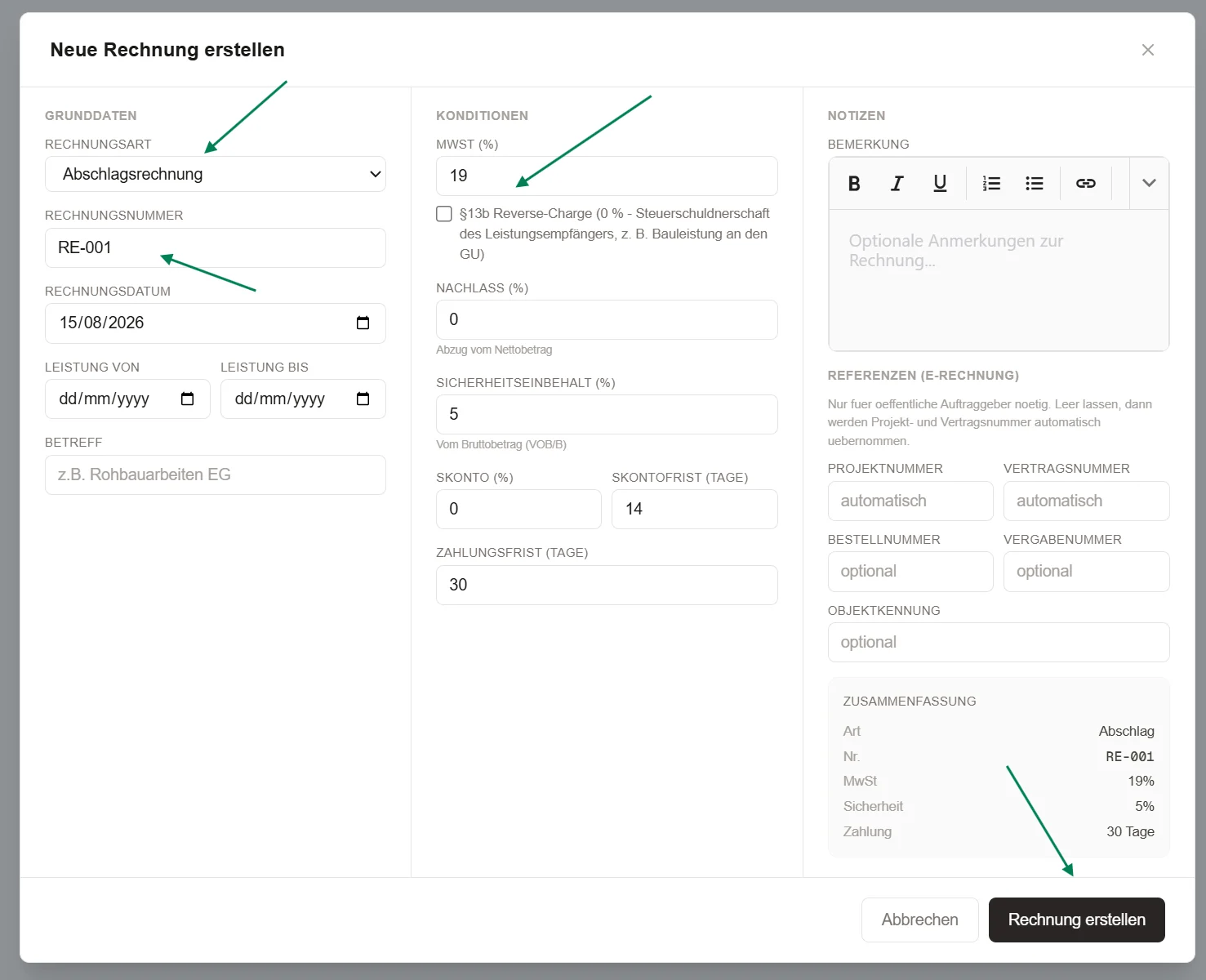 Neue Rechnung: Art, Nummer und Datum links, die Konditionen in der Mitte, rechts Notizen und die Referenzen für die E-Rechnung.
